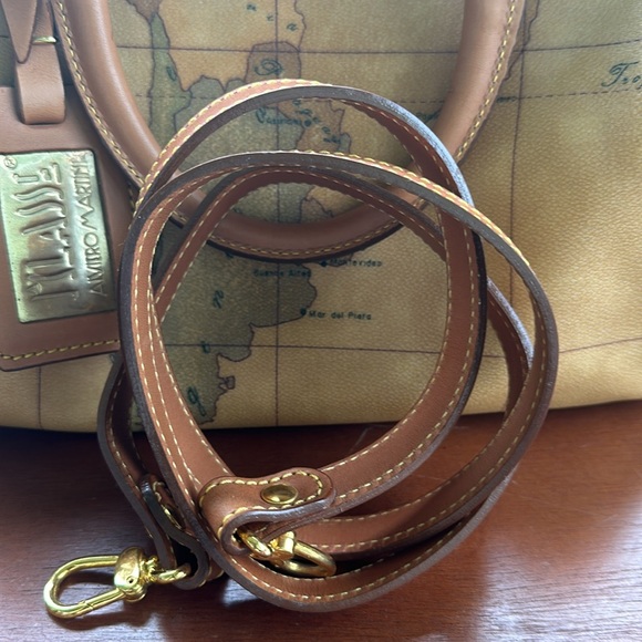 Authentic Alviero Martini Speedy 30 Handbag NWOT no Flaws. - Picture 14 of 14